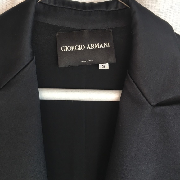 Giorgio Armani blazer - Picture 2 of 3